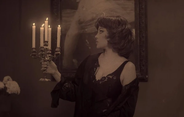 Nigar Camal peşman qadın obrazında - FOTO/VİDEO