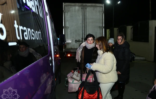 Füzuliyə köçən ailələrə mənzillərinin açarları təqdim edildi - YENİLƏNİB - FOTO