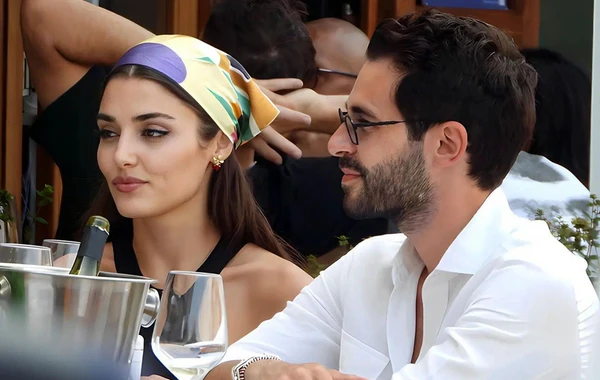 Evlənəcəyi deyilən Hande Erçel bu addımı ilə təəccübləndirdi - FOTO