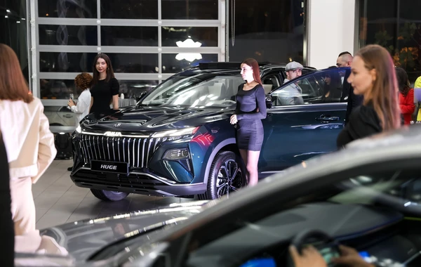 “DONGFENG Motors” brendi Azərbaycan bazarında! - FOTO