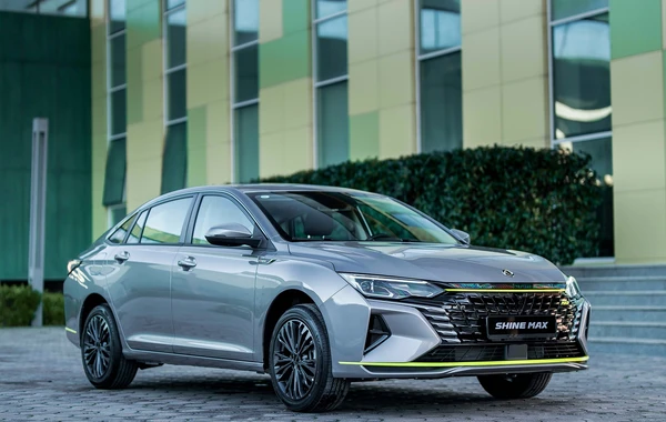 На азербайджанском рынке представлена марка "DONGFENG Motors" - ФОТО