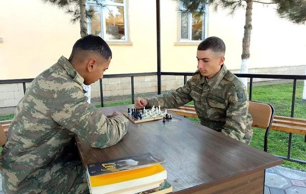 Hərbi qulluqçuların mənəvi-psixoloji hazırlığı daim yüksək səviyyədə saxlanılır - FOTO