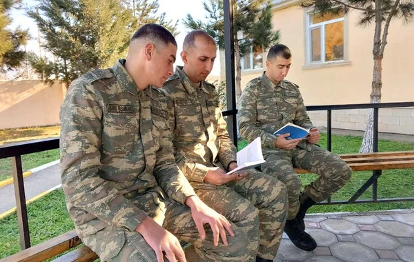 Hərbi qulluqçuların mənəvi-psixoloji hazırlığı daim yüksək səviyyədə saxlanılır - FOTO