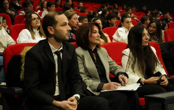 Laçın şəhərində müasir kitabxana istifadəyə verilib - FOTO