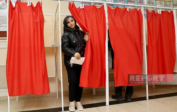 Məntəqələrdə seçici fəallığı müşahidə olunur - FOTOREPORTAJ