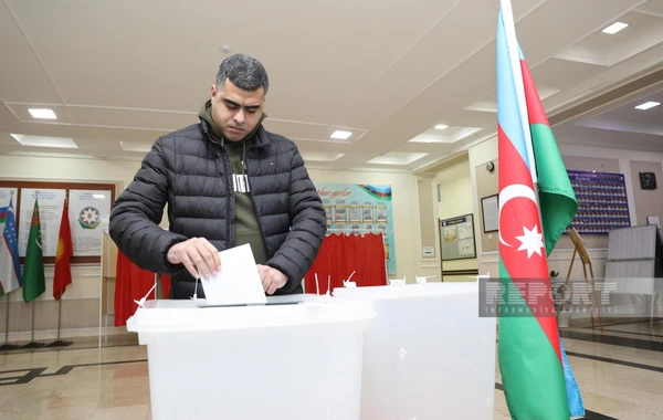 Məntəqələrdə seçici fəallığı müşahidə olunur - FOTOREPORTAJ