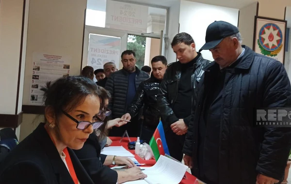 В Сумгайыте проходит голосование на внеочередных президентских выборах - ФОТО