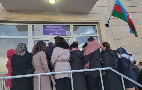 Bölgələrdə seçici fəallığı müşahidə olunur - FOTOREPORTAJ