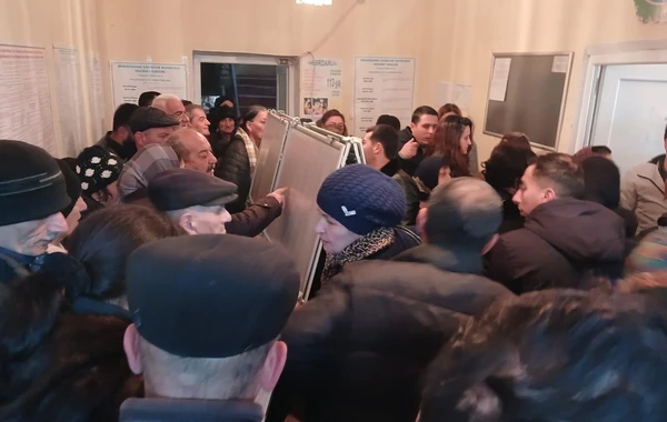 Bölgələrdə seçici fəallığı müşahidə olunur - FOTOREPORTAJ