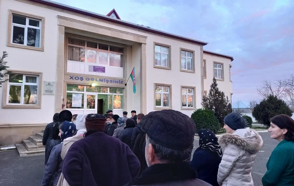 Bölgələrdə seçici fəallığı müşahidə olunur - FOTOREPORTAJ