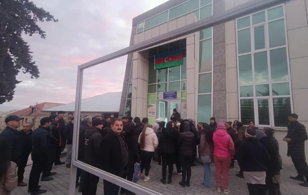 Bölgələrdə seçici fəallığı müşahidə olunur - FOTOREPORTAJ