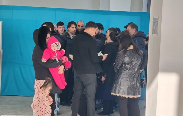 Bölgələrdə seçici fəallığı müşahidə olunur - FOTOREPORTAJ
