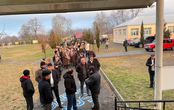 Bölgələrdə seçici fəallığı müşahidə olunur - FOTOREPORTAJ