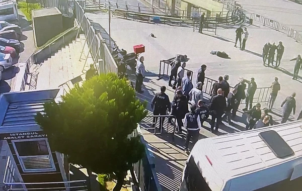 İstanbulda məhkəmə binasına silahlı hücumla bağlı saxlanılanların sayı 90-a çatdı