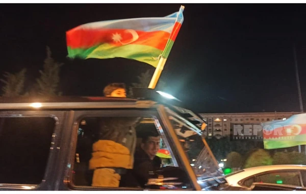 "Exit-poll"un nəticələri açıqlanandan sonra Sumqayıtda avtoyürüş başlayıb - FOTO
