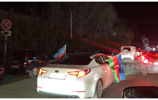 "Exit-poll"un nəticələri açıqlanandan sonra Sumqayıtda avtoyürüş başlayıb - FOTO