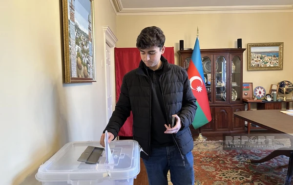ABŞ-də yaşayan azərbaycanlılar prezident seçkiləri ilə bağlı səsvermələrdə fəal iştirak edir - FOTO