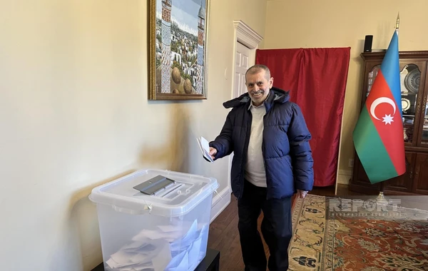 ABŞ-də yaşayan azərbaycanlılar prezident seçkiləri ilə bağlı səsvermələrdə fəal iştirak edir - FOTO