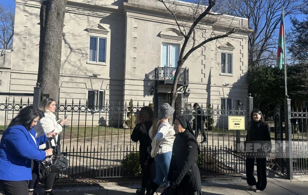 В США завершилось голосование на выборах президента Азербайджана - ФОТО