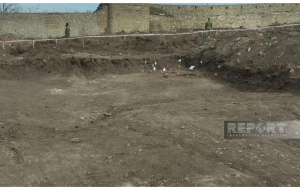 В Аскеране возле крепостных стен обнаружено массовое захоронение - ФОТО