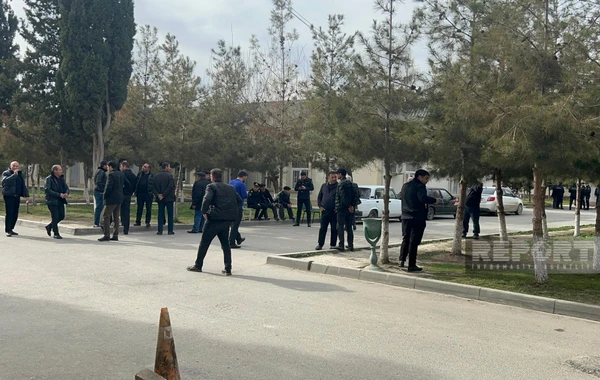 Kürdəmir sakini anası və qonşusunu qətlə yetirib, bir nəfəri isə ağır yaralayıb - FOTO