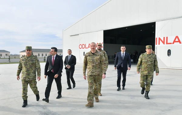 Prezident İlham Əliyev və oğlu Heydər Əliyev Hərbi Hava Qüvvələrinin hərbi obyektlərində olublar - YENİLƏNİB - FOTO