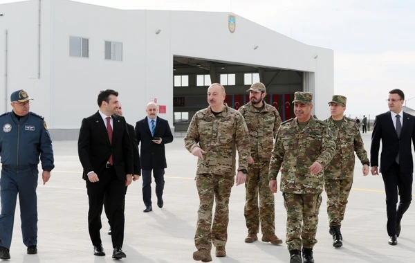 Prezident İlham Əliyev və oğlu Heydər Əliyev Hərbi Hava Qüvvələrinin hərbi obyektlərində olublar - YENİLƏNİB - FOTO