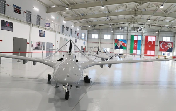 Президент Ильхам Алиев и его сын Гейдар Алиев посетили военные объекты Военно-воздушных сил - ОБНОВЛЕНО + ФОТО