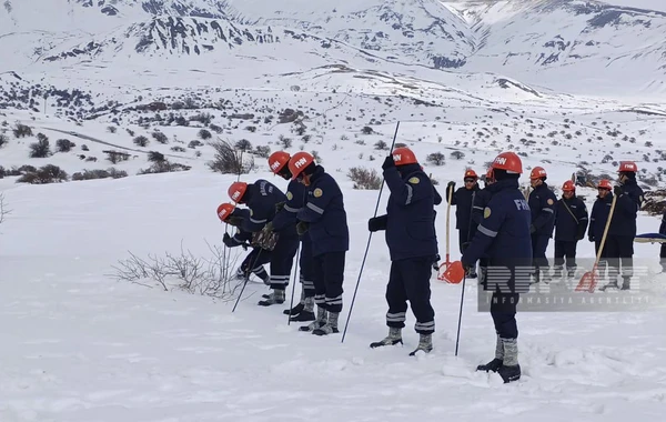 Naxçıvanda qar uçqunlarının nəticələrinin aradan qaldırılması ilə bağlı təlim keçirilib - FOTO