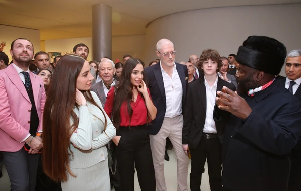 Heydər Əliyev Mərkəzində rəssam Kojo Marfonun sərgisinin açılışı olub - FOTO