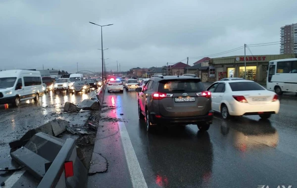Yağışlı yolda HADİSƏ - TIR əks yola çıxaraq qəza törətdi - YENİLƏNİB - VİDEO