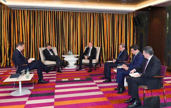 İlham Əliyevin Bundestaqın Almaniya-Cənubi Qafqaz parlament qrupunun sədri ilə görüşü olub - FOTO
