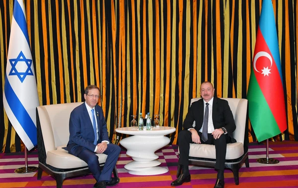 Prezident İlham Əliyev Münxendə israilli həmkarı ilə görüşüb - FOTO