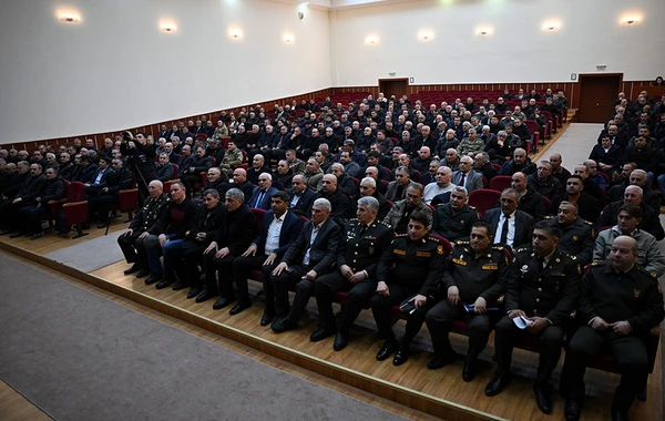 Xüsusi təyinatlı təhsil müəssisələrinə qəbulla bağlı görüş keçirilib - FOTO