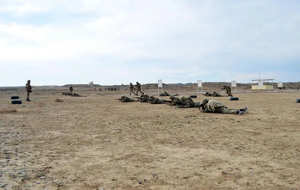 Baş Qərargah rəisi Qarabağda bir neçə hərbi hissədə olub - FOTO/VİDEO
