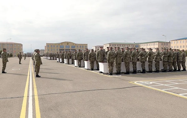 Əlahiddə Ümumqoşun Orduda gənc əsgərlər hərbi andı qəbul ediblər - FOTO/VİDEO
