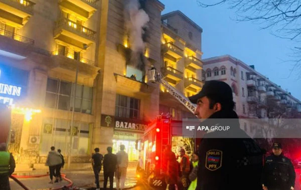 Bakıda oteldə yanğın - FHN əraziyə cəlb olundu - FOTO/VİDEO