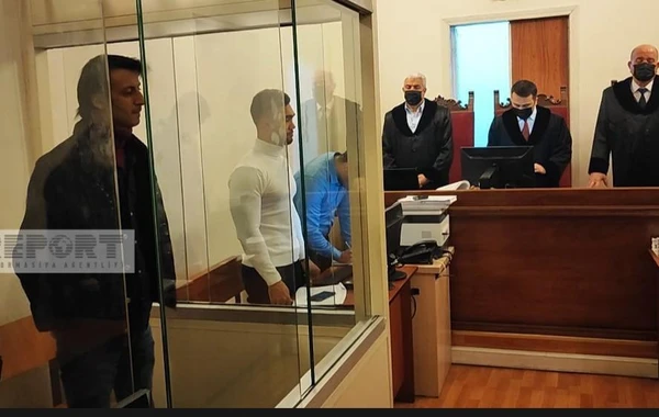Dələduzluqda təqsirləndirilən politoloqa hökm oxunub - FOTO