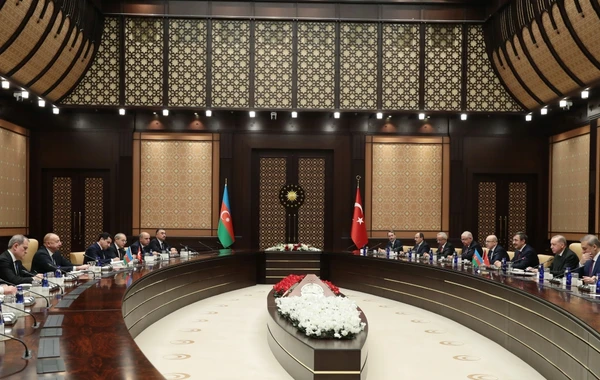 İlham Əliyev və Rəcəb Tayyib Ərdoğanın geniş tərkibdə görüşü olub - YENİLƏNİB - FOTO
