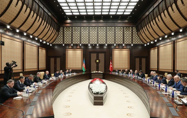 İlham Əliyev və Rəcəb Tayyib Ərdoğanın geniş tərkibdə görüşü olub - YENİLƏNİB - FOTO