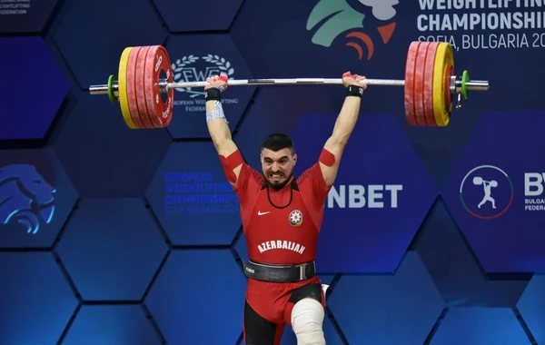 Азербайджанский тяжелоатлет стал чемпионом Европы