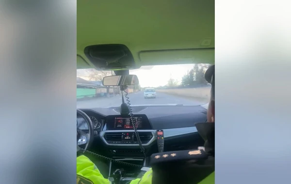 Polisin “saxla” əmrinə tabe olmadı - Həbs edildi - FOTO/VİDEO