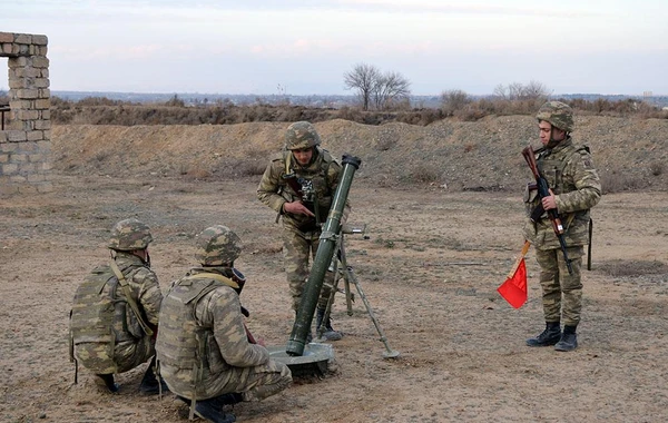 Hərbi vəzifəlilərə döyüş hazırlığı təlimləri keçirilib - FOTO\VİDEO