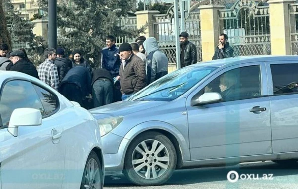 Bakıda zəncirvari qəza: Xəsarət alanlar var - FOTO/VİDEO