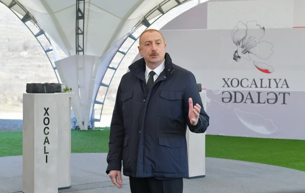 Ильхам Алиев заложил фундамент мемориала жертвам Ходжалинского геноцида - ОБНОВЛЕНО + ФОТО