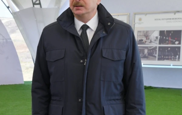 Ильхам Алиев заложил фундамент мемориала жертвам Ходжалинского геноцида - ОБНОВЛЕНО + ФОТО