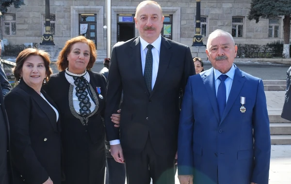Ильхам Алиев заложил фундамент мемориала жертвам Ходжалинского геноцида - ОБНОВЛЕНО + ФОТО