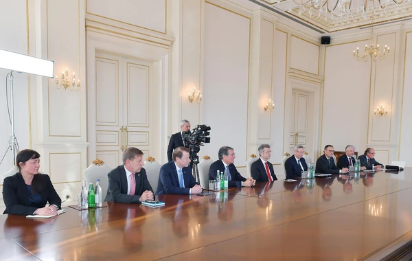Prezident İlham Əliyev Alman İqtisadiyyatının Şərq Komitəsinin sədrini qəbul edib - YENİLƏNİB - FOTO