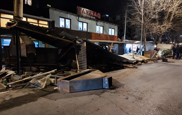 В Баку в "квартале мясников" сносятся кафе и мясные лавки - ФОТО