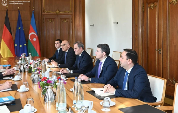 Ceyhun Bayramov Almaniyanın dövlət katibi ilə görüşüb - FOTO